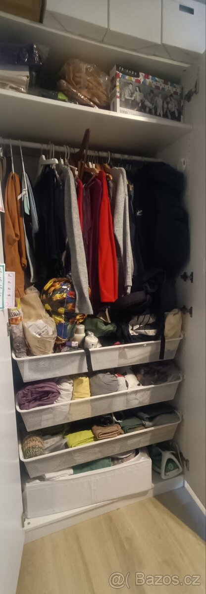 Skříň s vnitřním příslušenstvím - 2