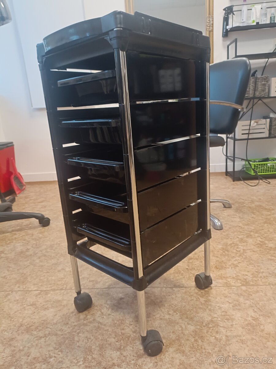 Kadeřnický nábytek - 2