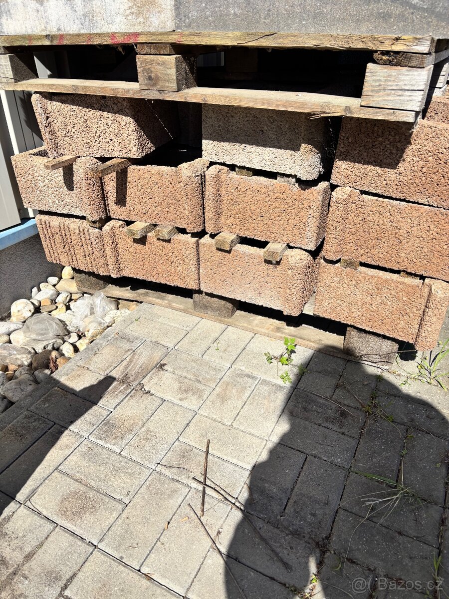 Tvárnice Best Largo - 2