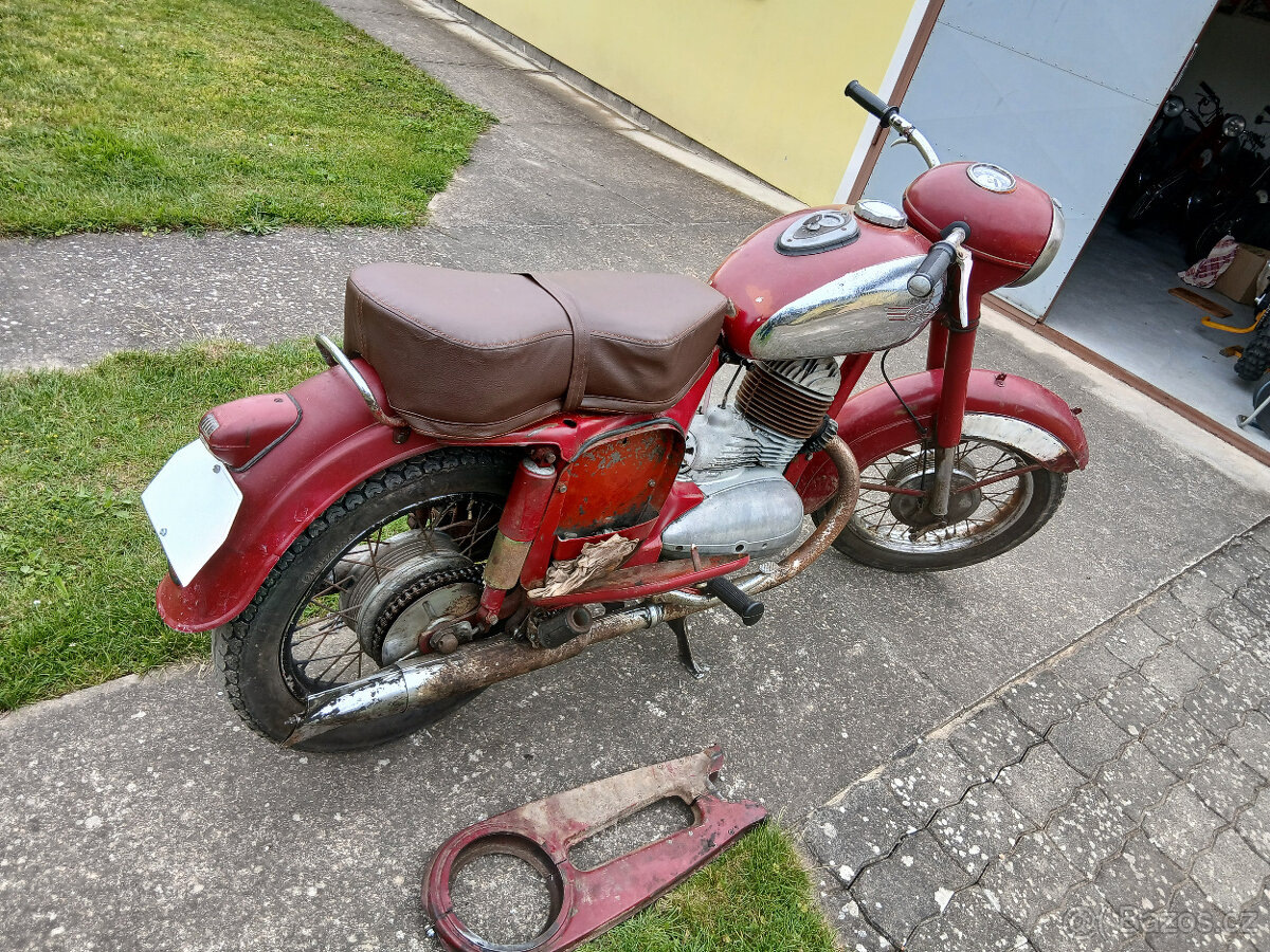 JAWA 250 - 2