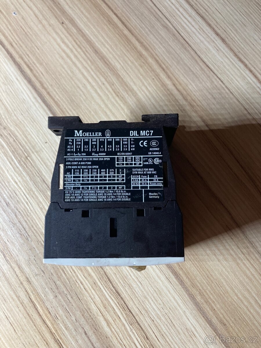 Stykač Moeller DIL MC7 (24V DC) - 4kW / 7A - 2