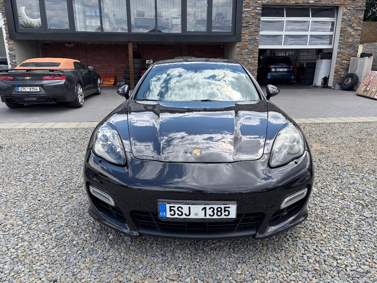Porsche Panamera GTS - 2