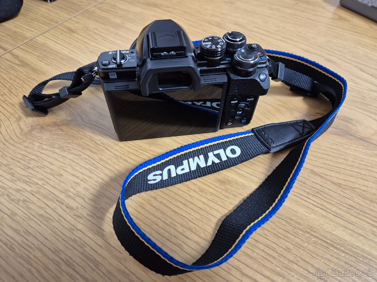 TOP set Olympus OM-D E-M10 Mark II (2x baterie, brašna Lowep - 2