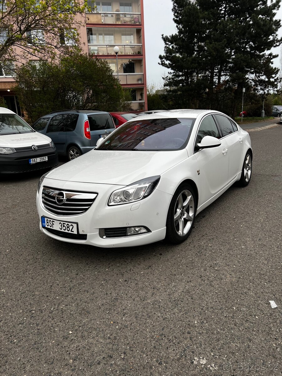 Opel Insignia 2012 rok - 2