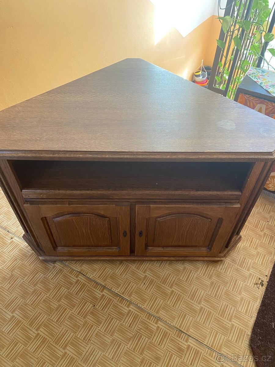 Rohová skříňka - 2