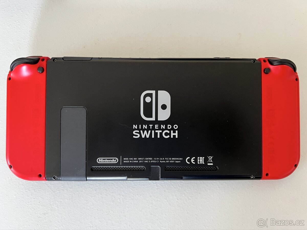 Nintendo Switch v1 - Mario Odyssey edice + Luigi Mansion 3 - 2