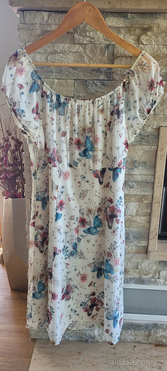 Krásné skoro nové šaty s motýly - velikost 38/M - zn. ORSAY - 2