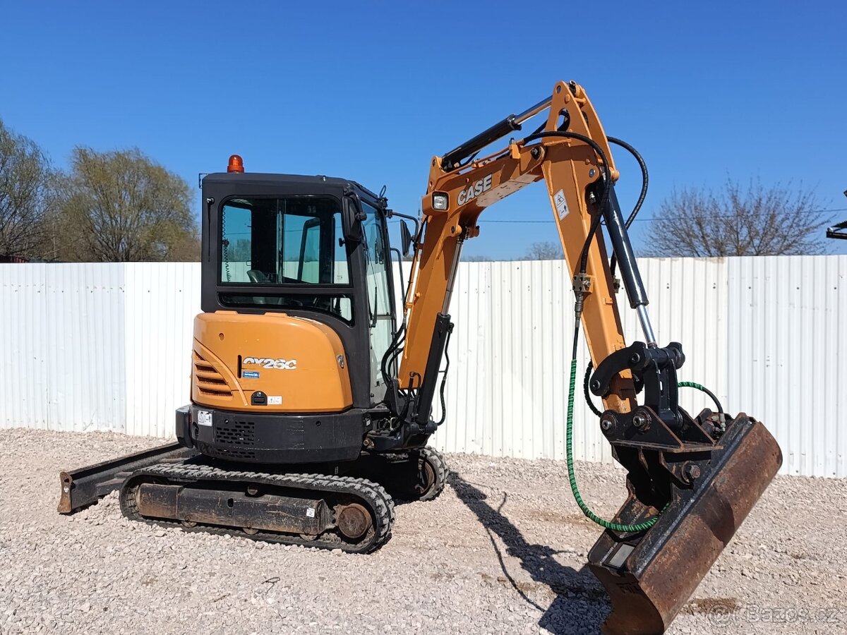 Pásový minibagr CASE CX 26C - 2