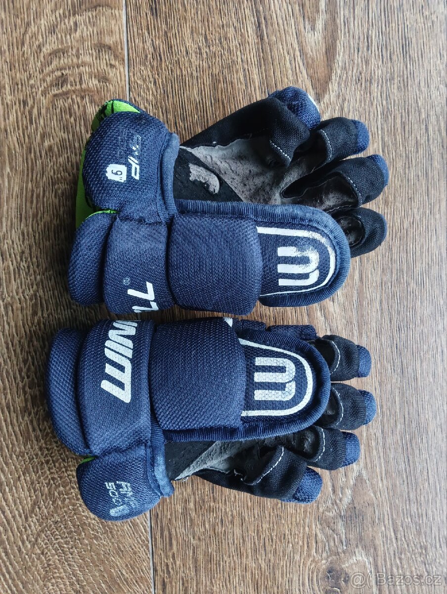 Hokejové rukavice - 2