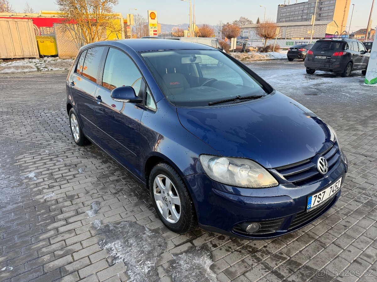 VW Golf 1,6FSi 75kW, manuál, tažné - 2