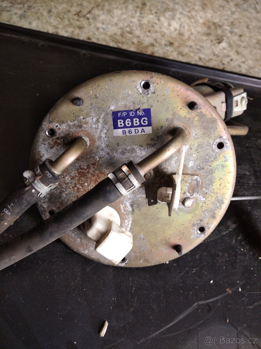 Mazda 323F Palivová Pumpa - 2