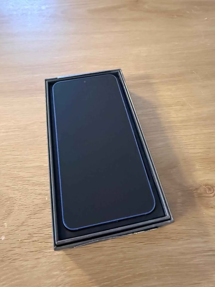 Samsung Galaxy S25 12GB/128GB modrý - 2