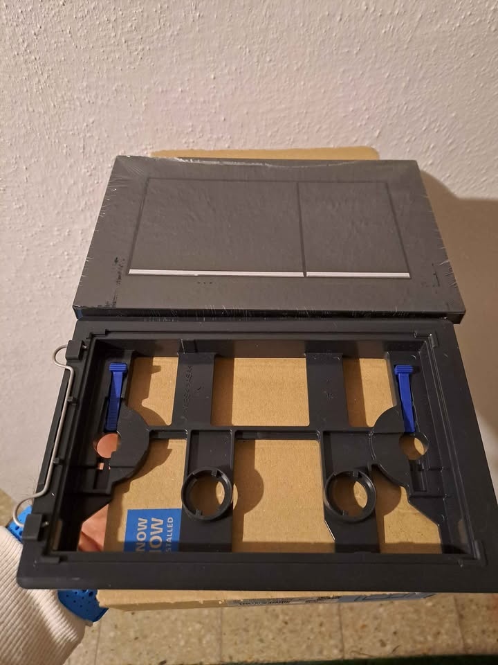 Geberit OMEGA 30 ovládací tlačítko - 2