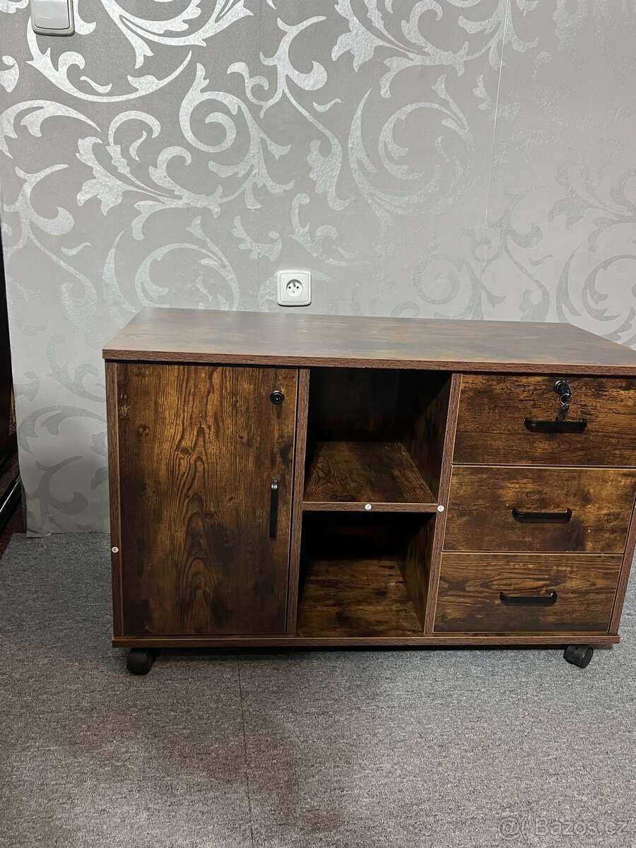 Kancelářská uzamykatelná skříň - NOVÁ - 2