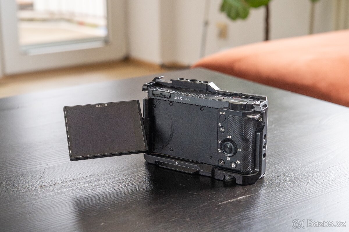 Sony Alpha ZV-E10 - 2