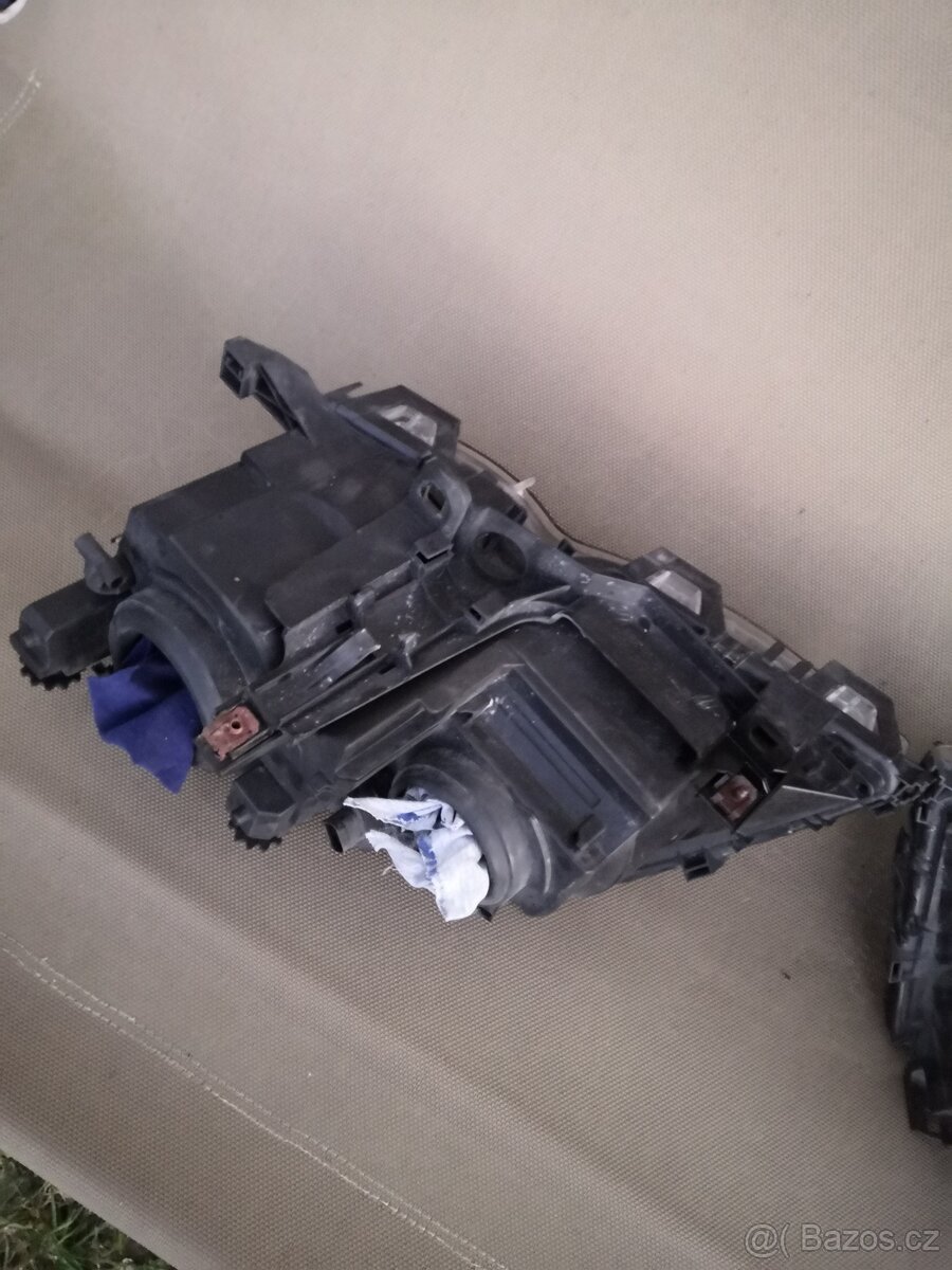 Držáky světel BMW 3 e46 Facelift - 2