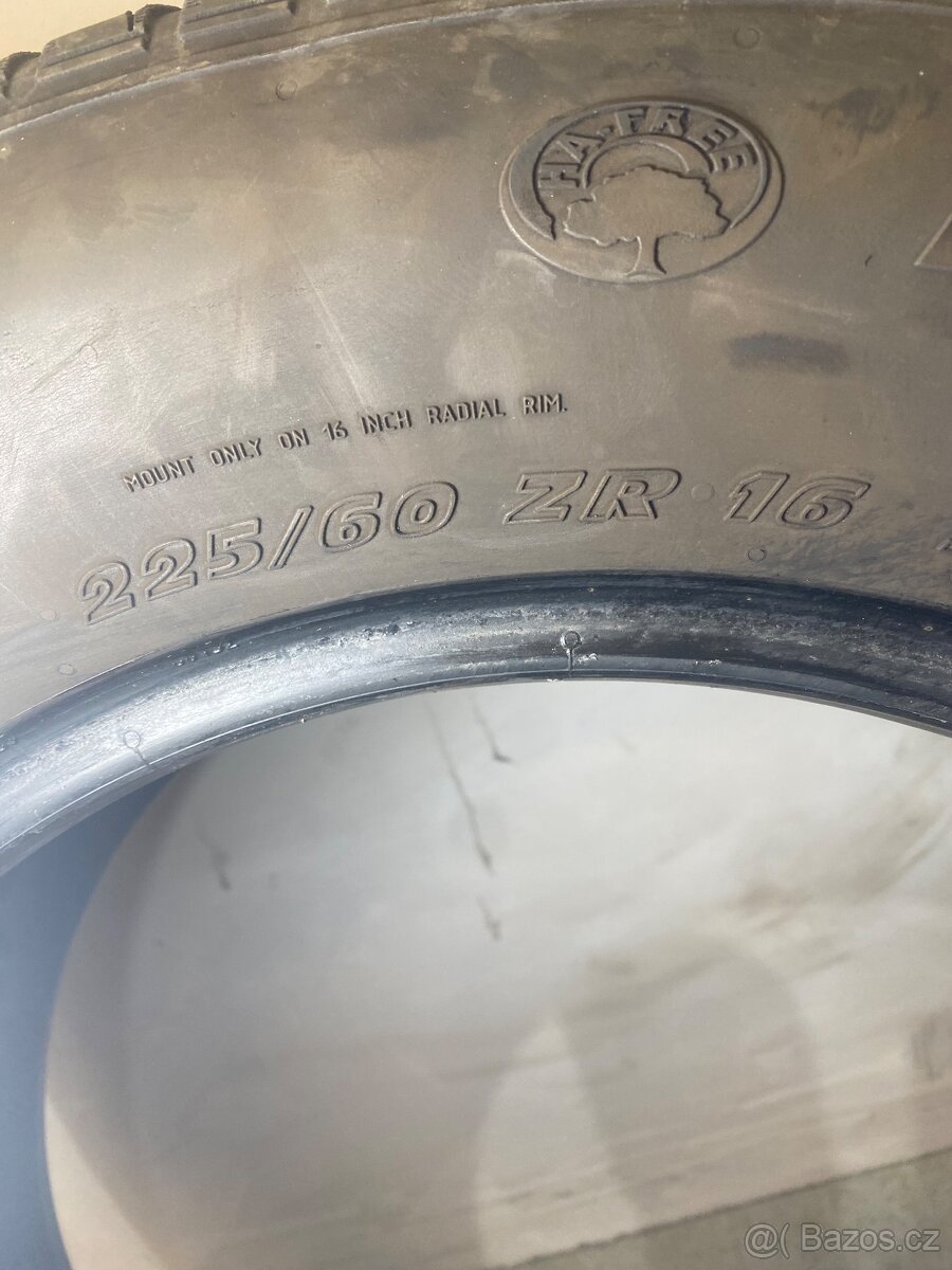 225/60R16 - 2