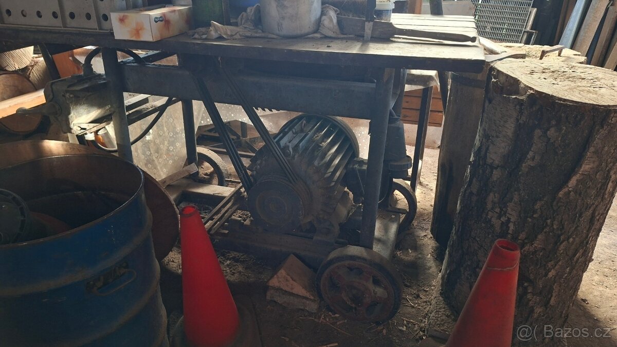 Prodám cirkulárku na 400V - 2