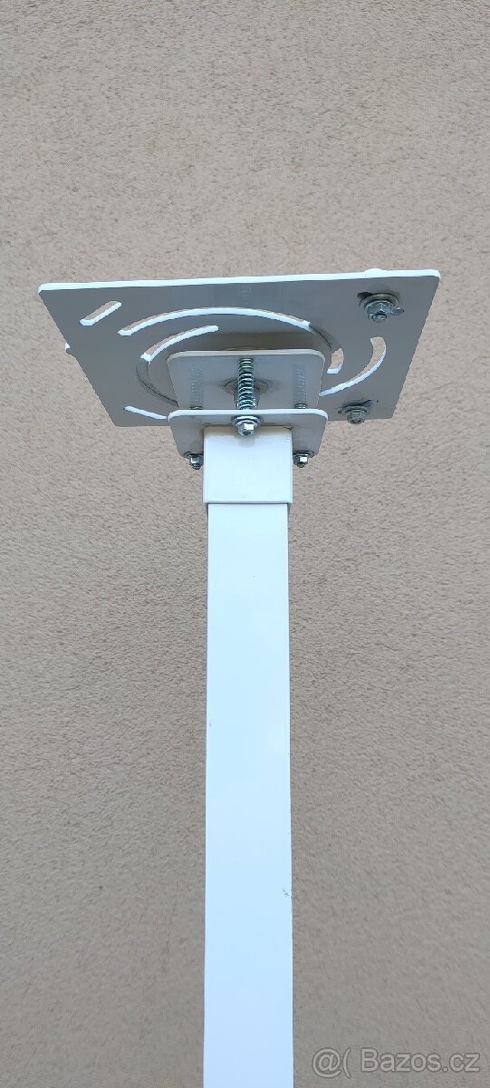 Držák projektoru - 2