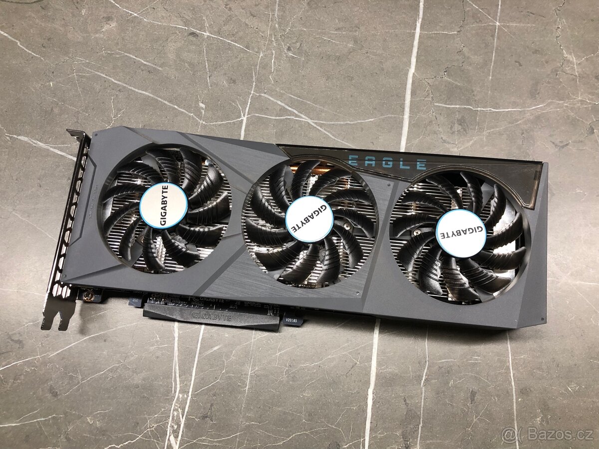 Prodám Gigabyte Radeon RX 6600 XT EAGLE 8GB - 2