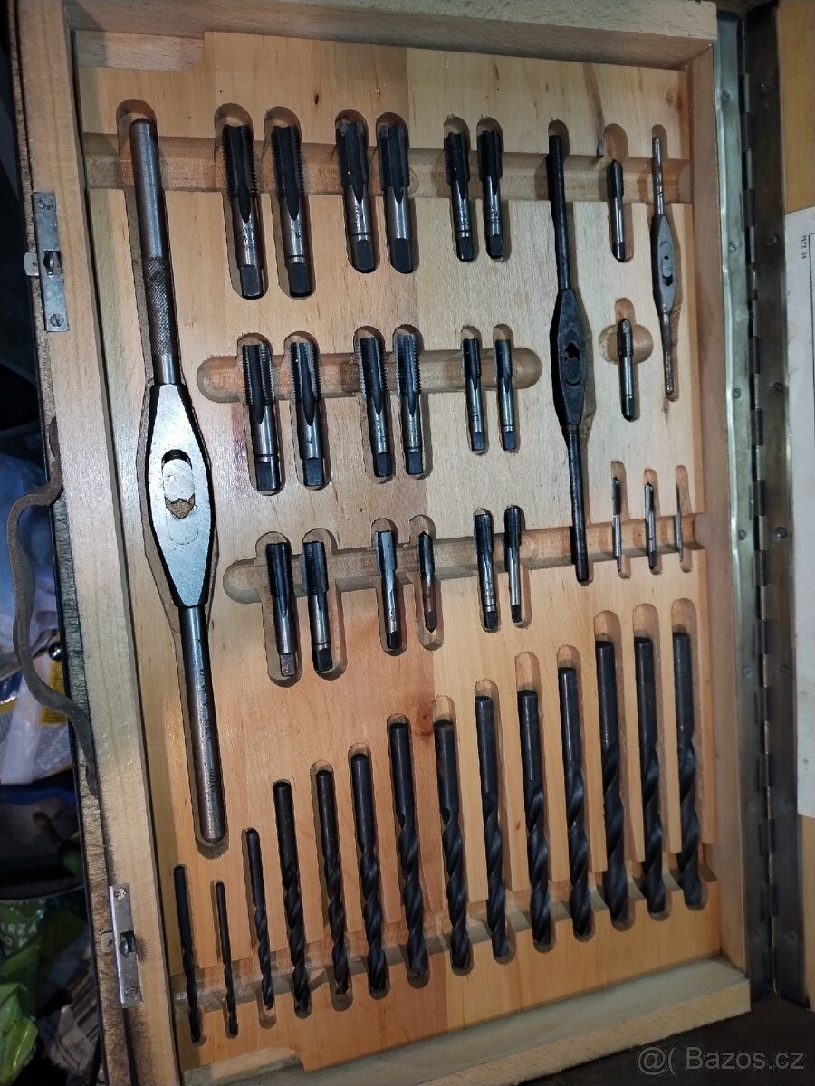 Narex sada závitnikov - 2