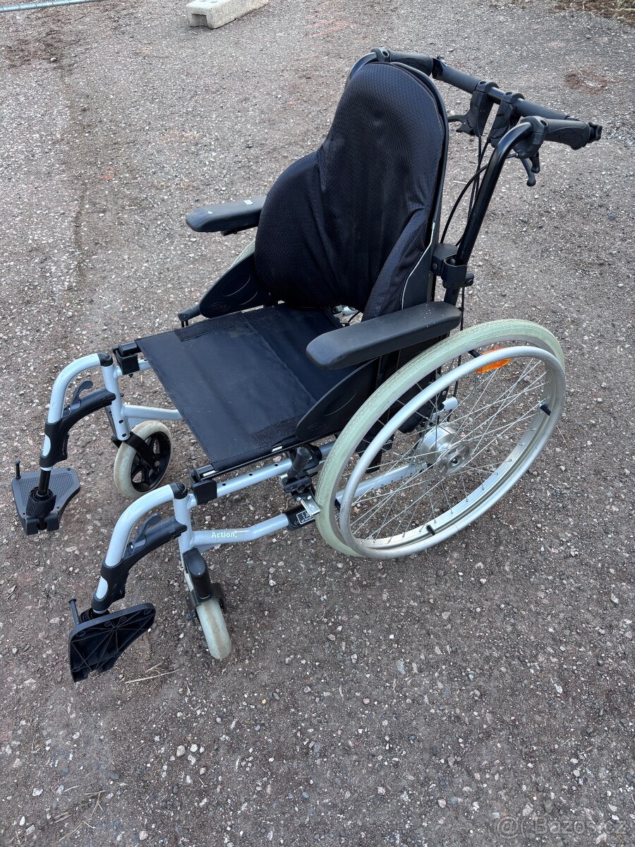Invalidní vozík - 2