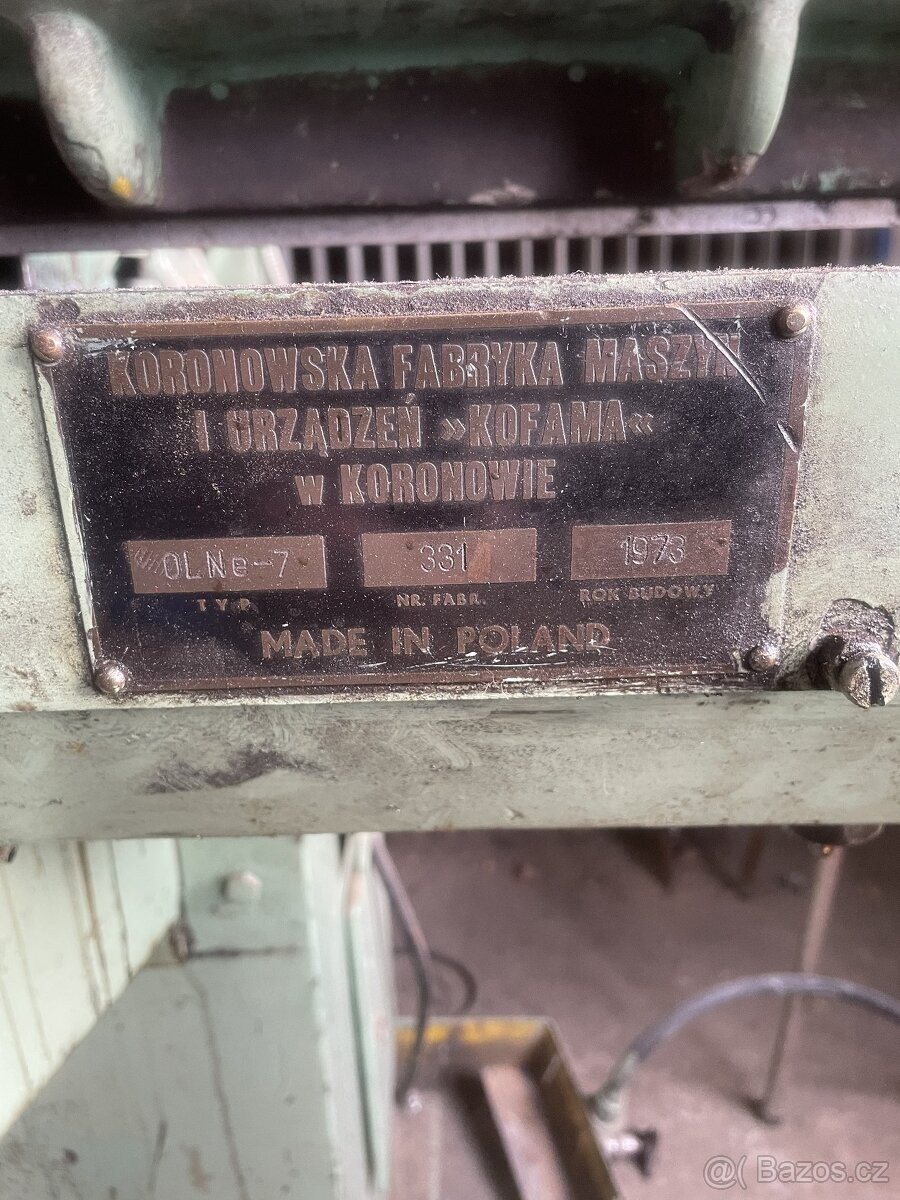 Bruska s posuvem - 2