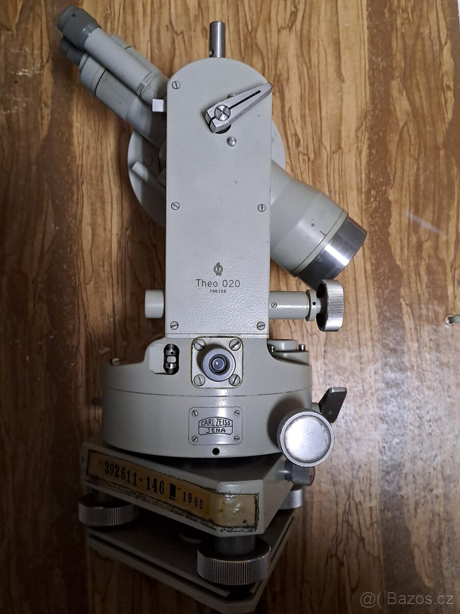 Carl Zeiss Jena Theo 020 –historický theodolit, kufr, návody - 2
