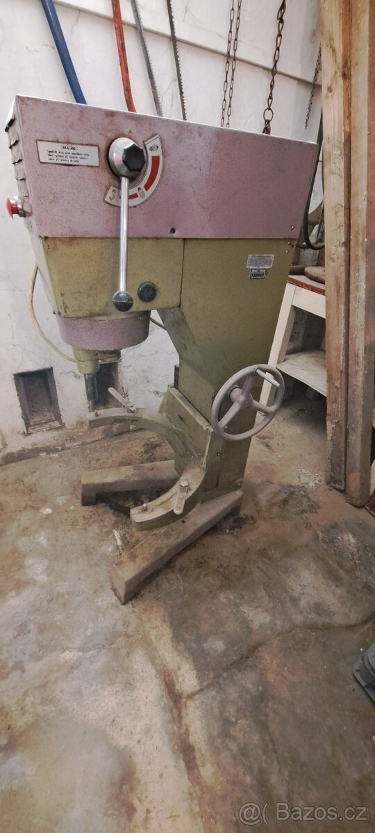 Kuchyňský robot - 2