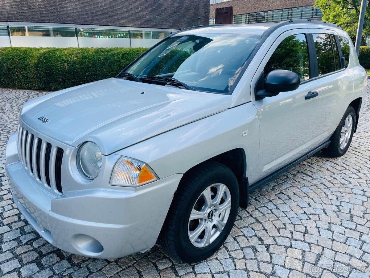 Jeep Compass 2.0D 4x4 MANUÁL SENZORY VÝHŘEV TAŽNÉ - 2