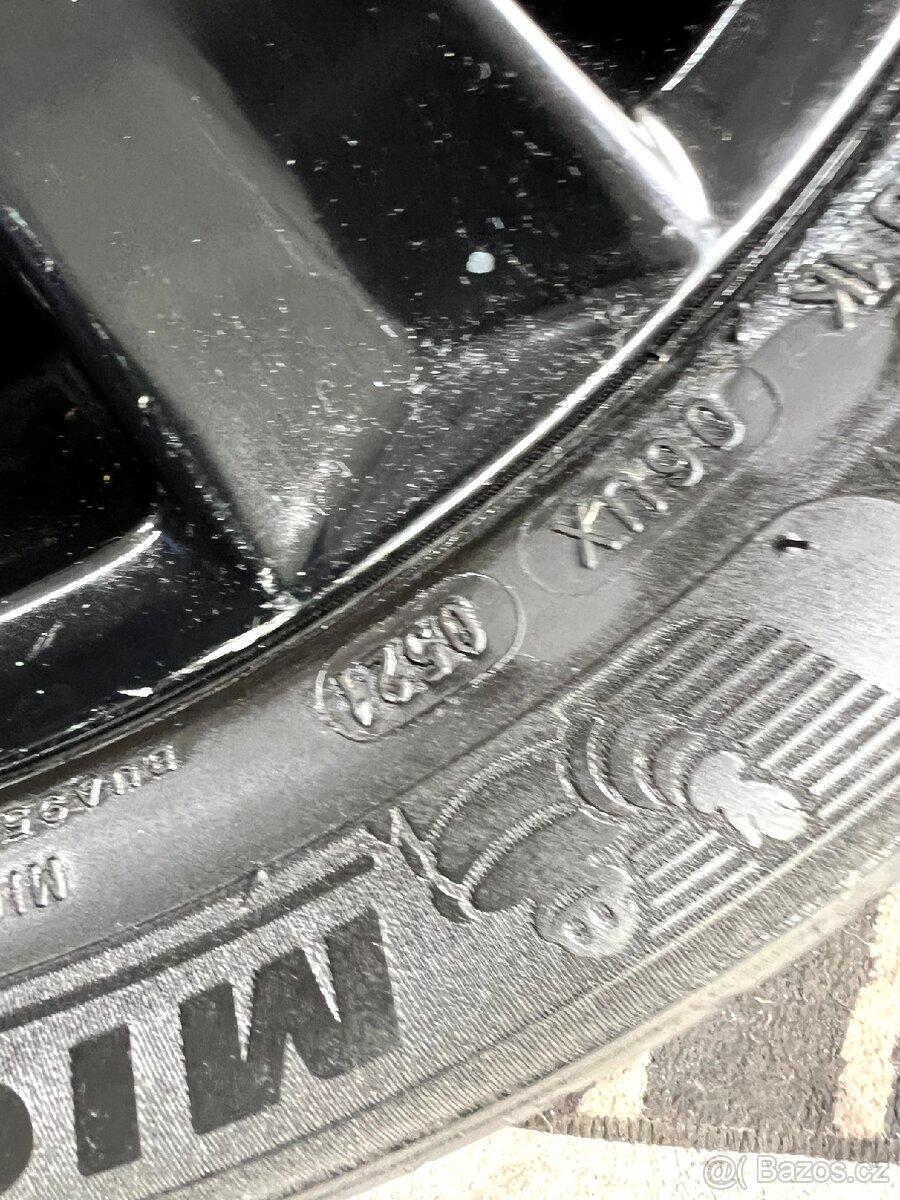 Letní kola Peugeot 4x108 195/55 R16 ET27
- 2