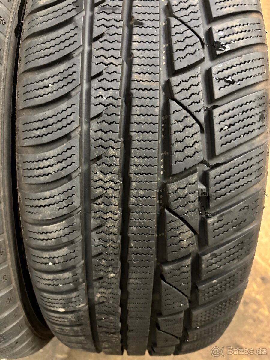 Zimní gumy Linglong Green-Max Winter UHP 215/55 R17 - 2