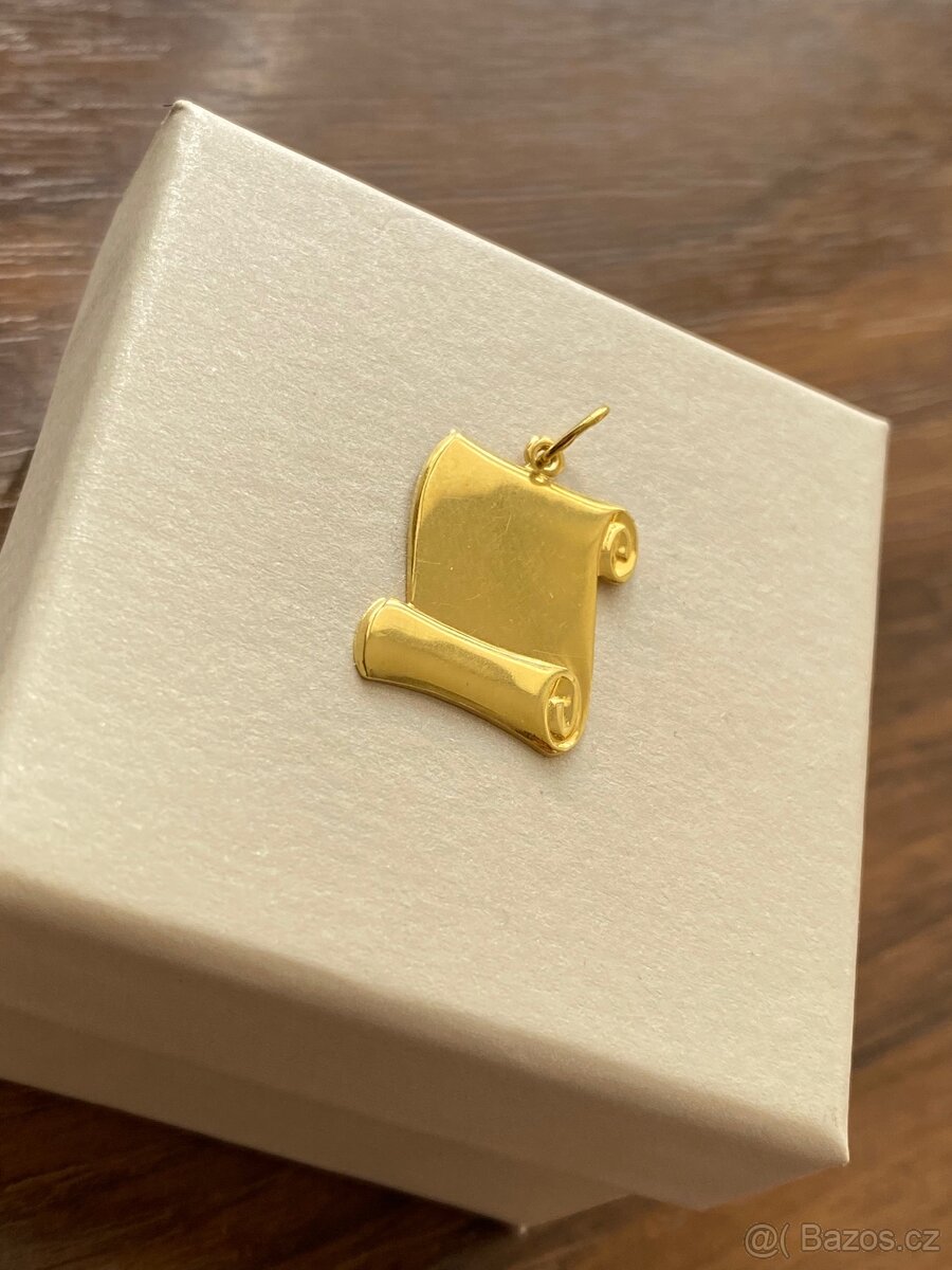 Zlatý přívěsek - 2