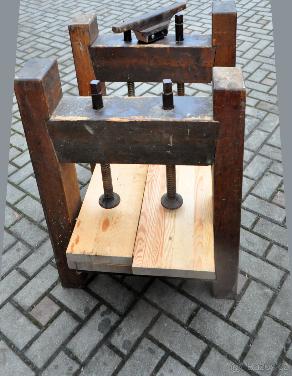 Hystorický truhlářský lis - 2