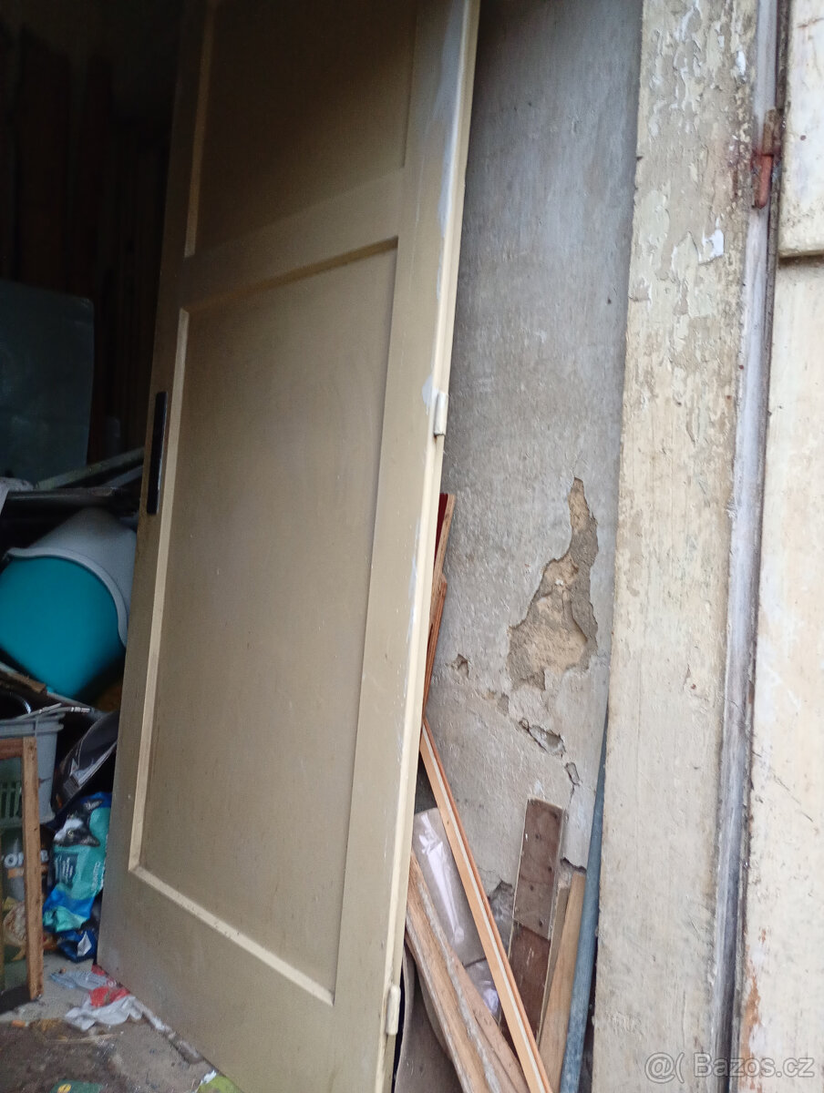 dřevěné dveře 84 x 198 - 2