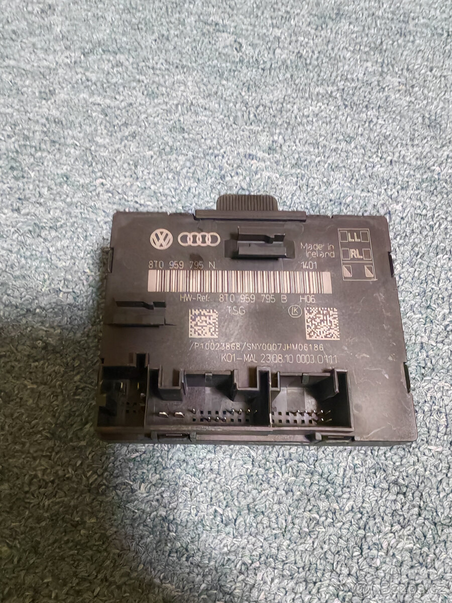 Audi A4 B8 (8K2) Náhradní díly - 2