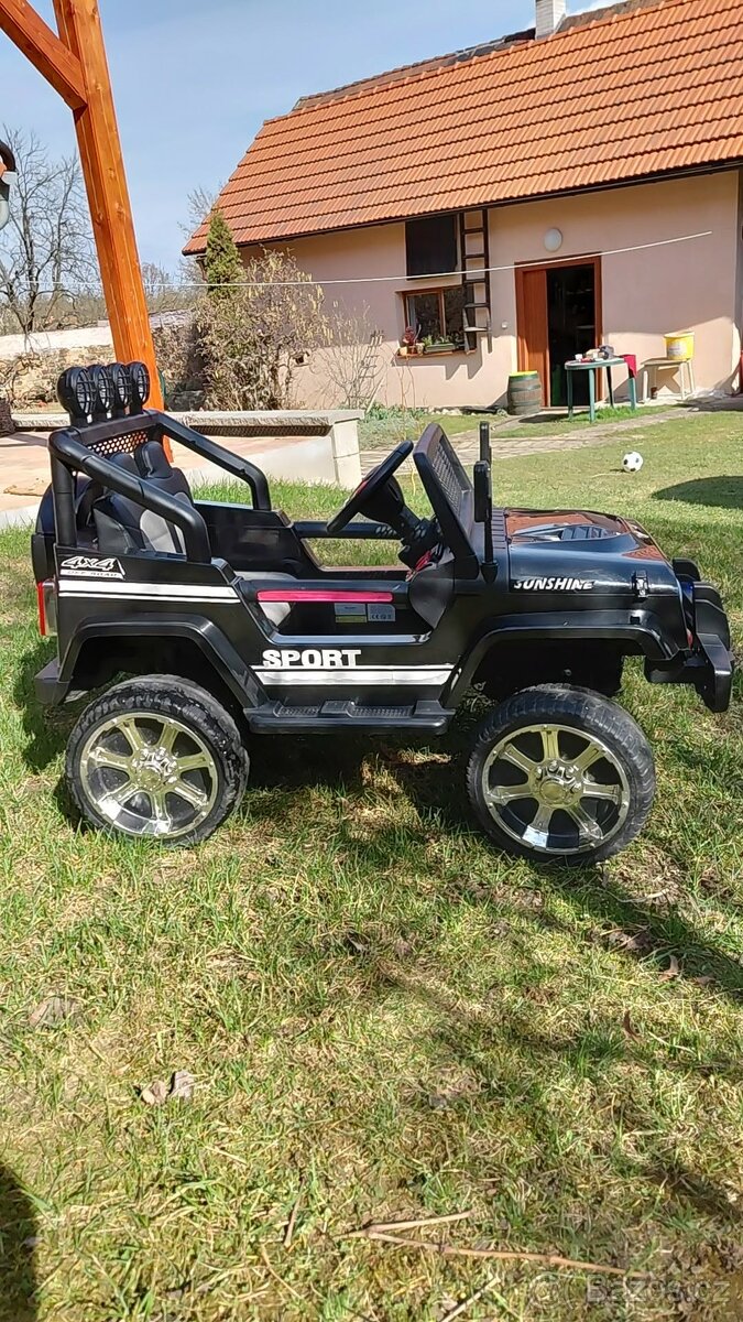 Dětské autíčko JEEP - 2