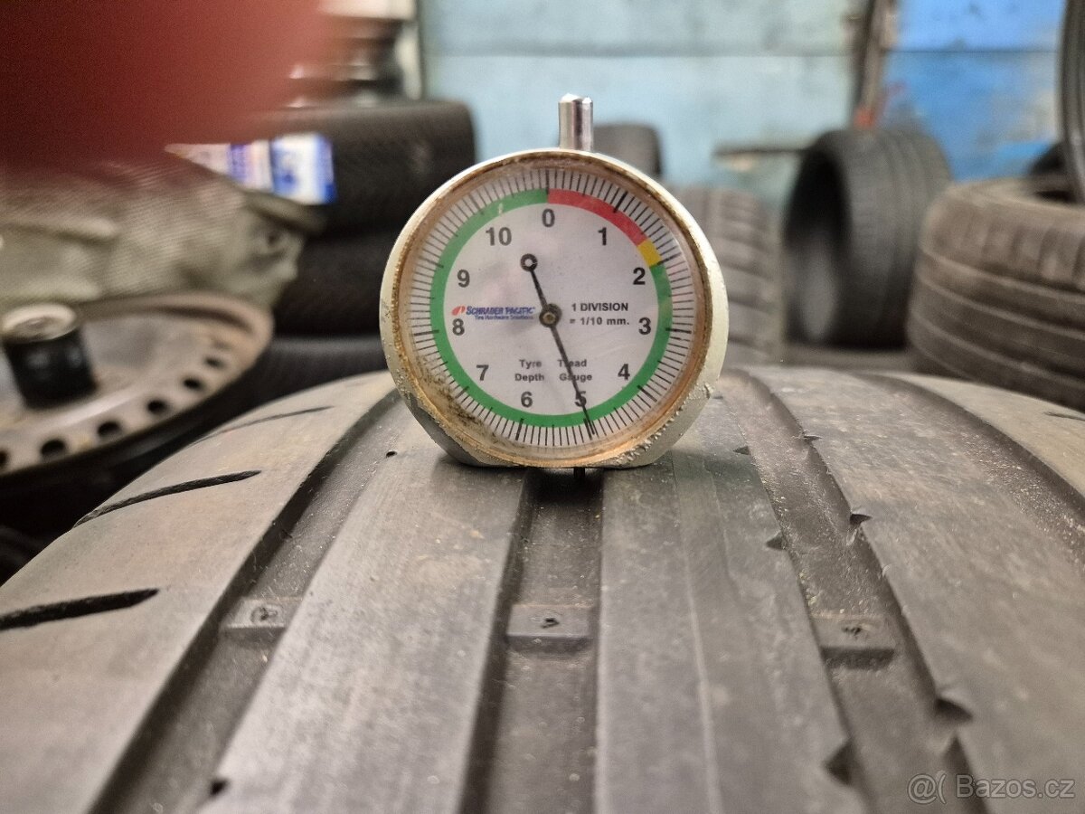 245/45 R18 GOODYEAR (4,5mm) č.16105/b6 - 2