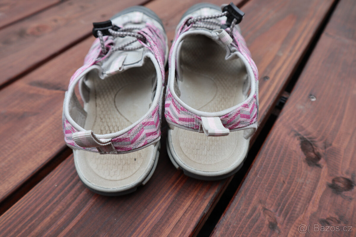 Dívčí sandály vel. 37 - 2
