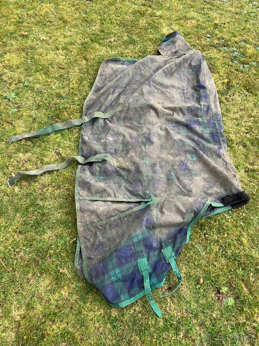 Výběhové deky 145 - 2