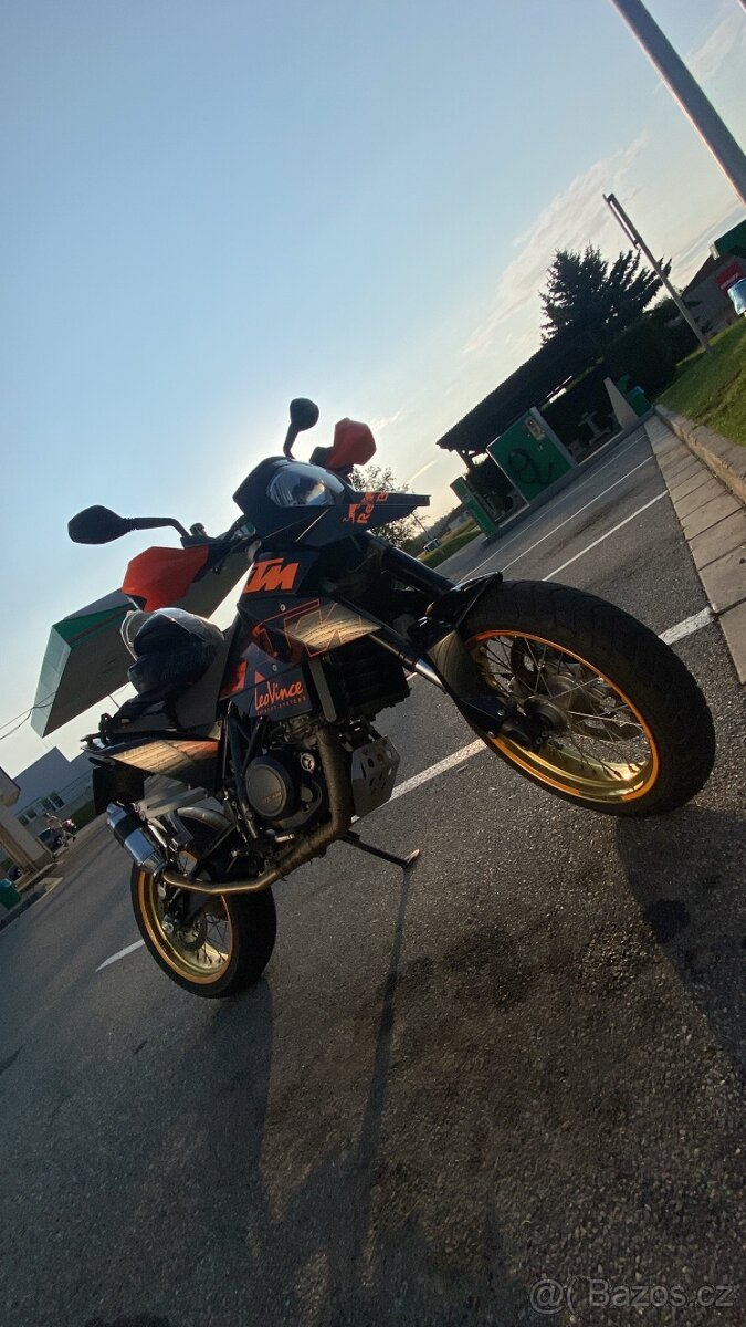 KTM 690 SM
