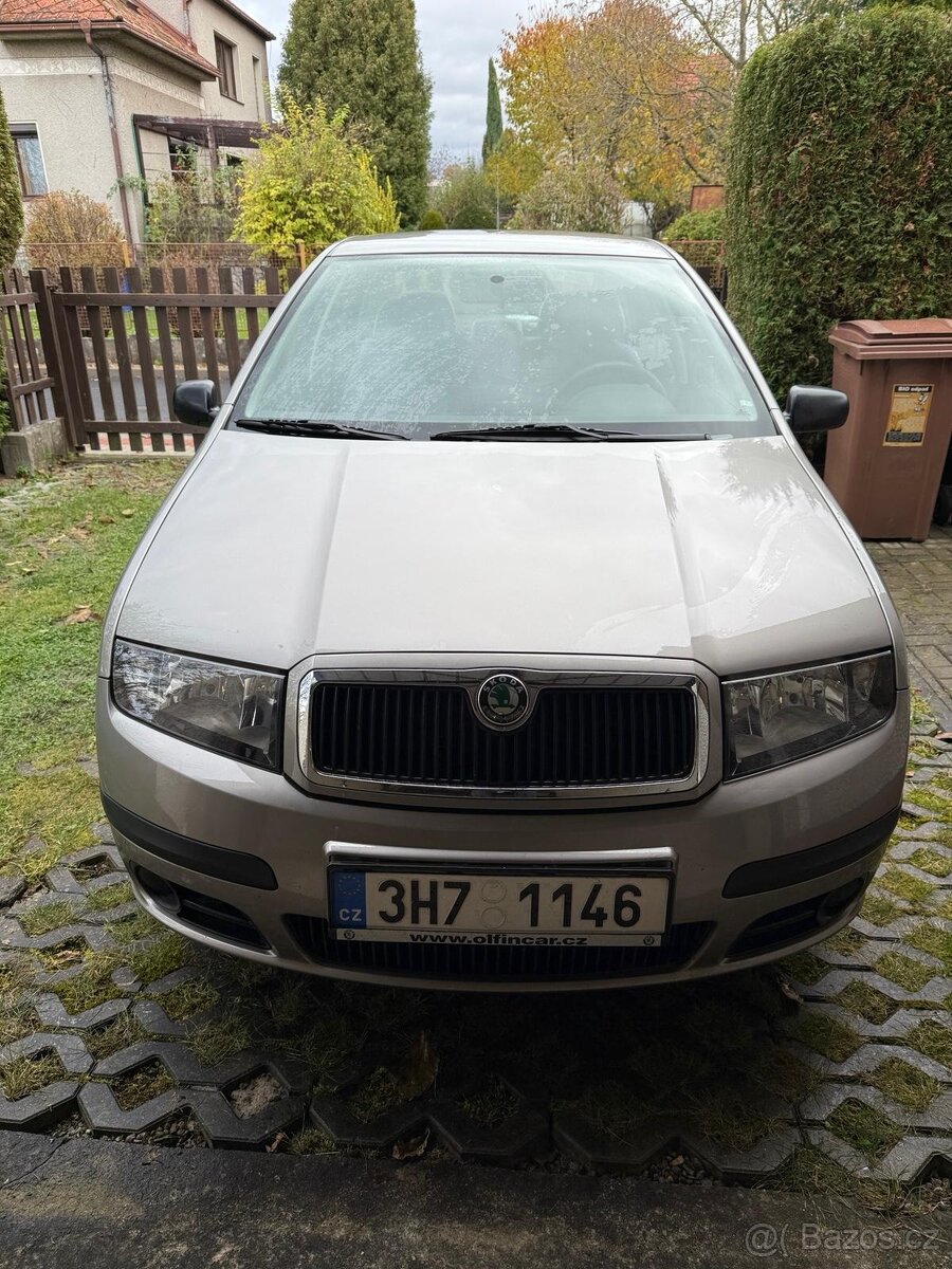 Garážovaná Škoda Fabia 1,2/47KW HTP po dědovi - 2