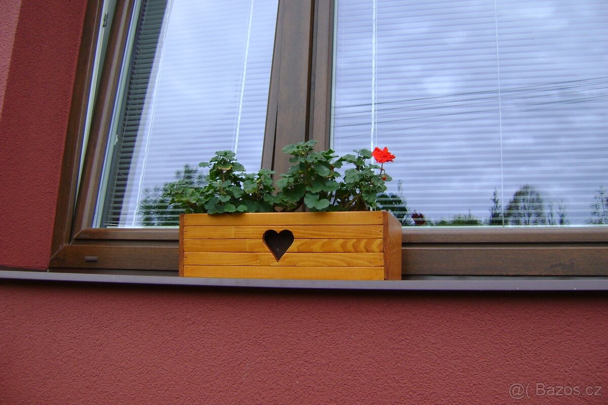 Obal na plastový truhlík srdíčka - 2