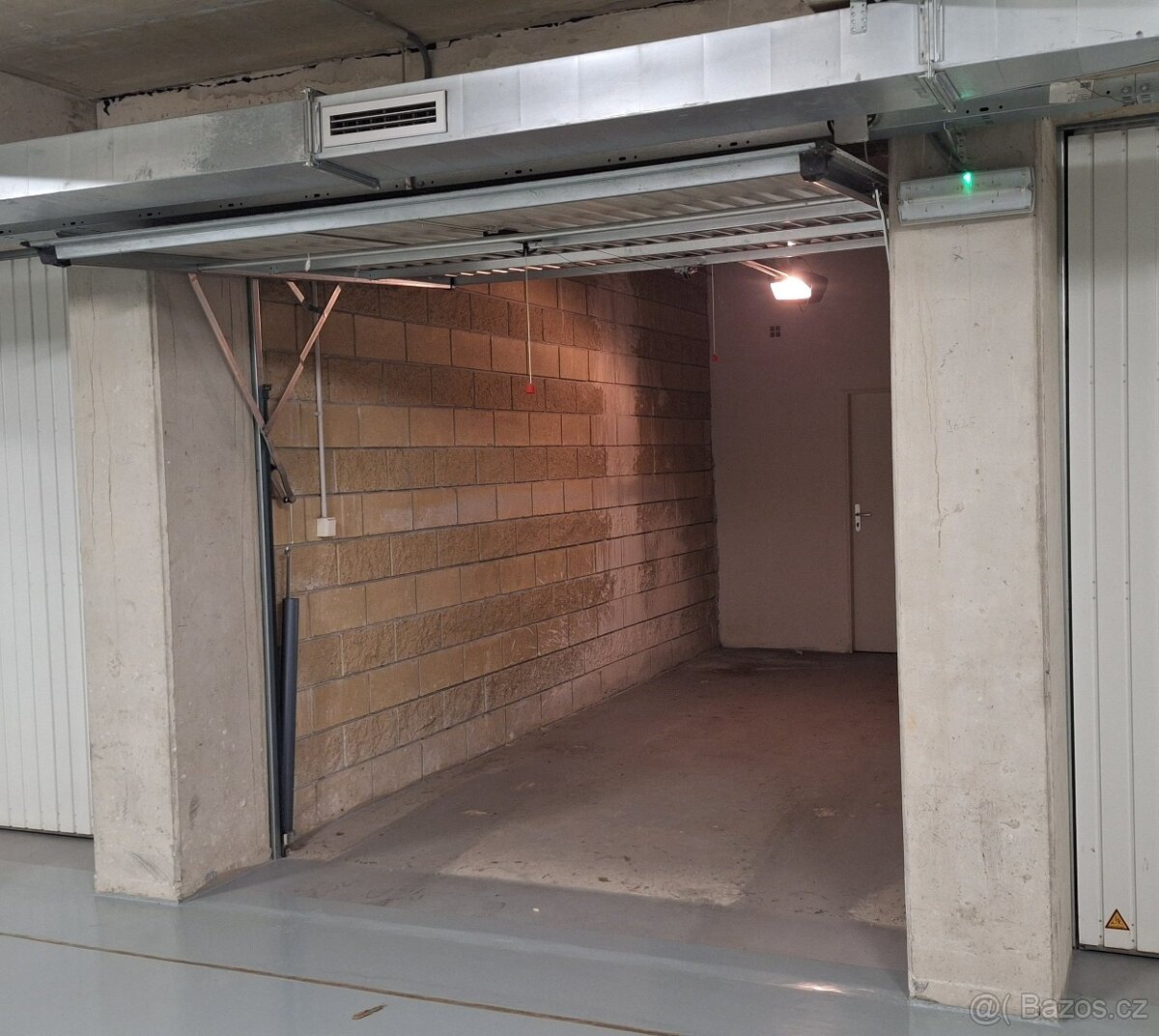 Garáž Mošnerova - 2