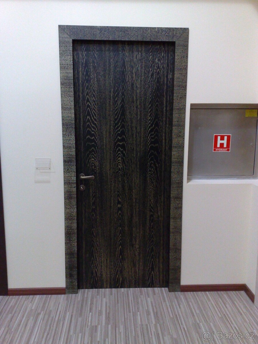 TOTÁLNÍ vyprodej exkluzivní italské dveře se slevou 80% - 2