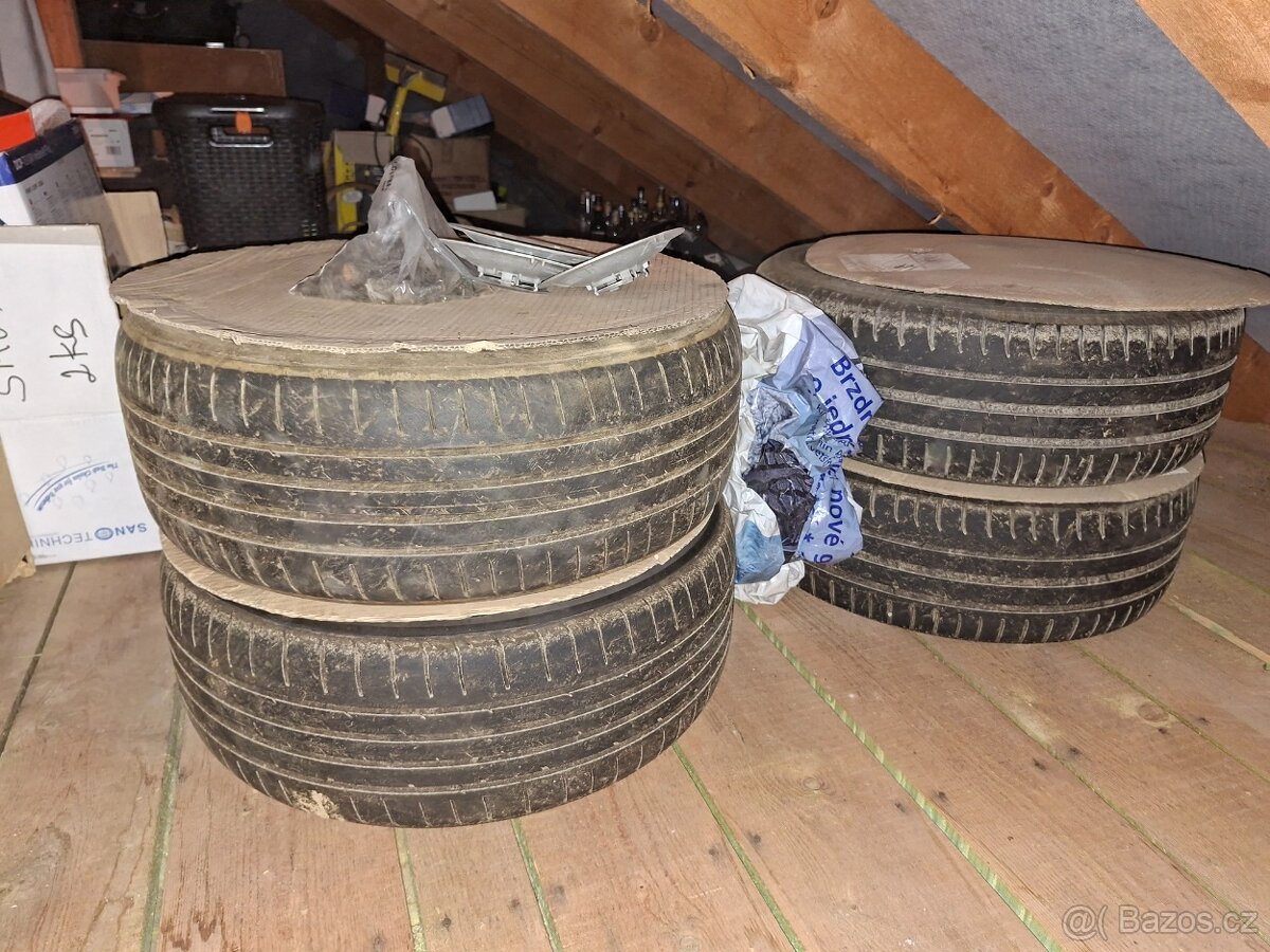 Letní gumy Škoda s diskem - 2
