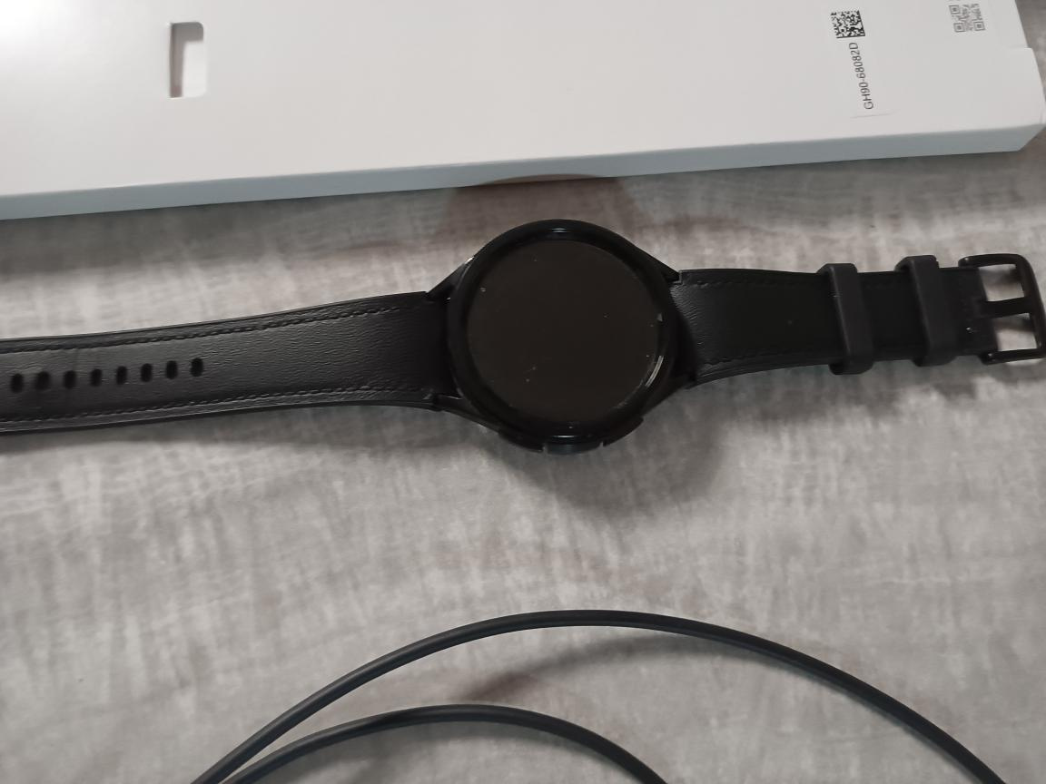 Chytré hodinky Samsung Galaxy Watch 6 Classic 47mm v záruce - 2