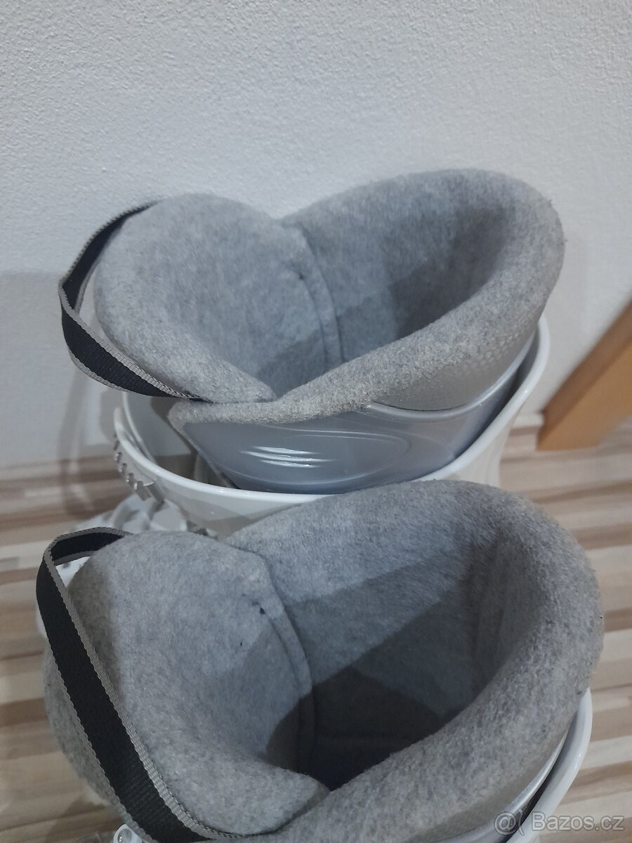 Lyžařské boty 37/38 - 2