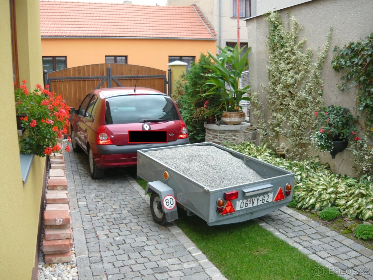 Nákladní vozík za auto - 2