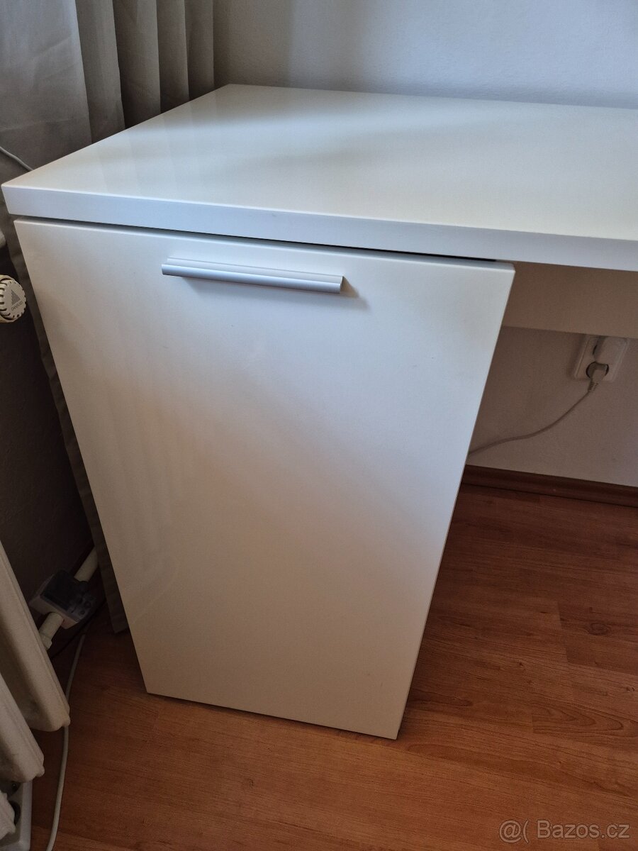 Kancelářský stůl 146/75/60 - 2